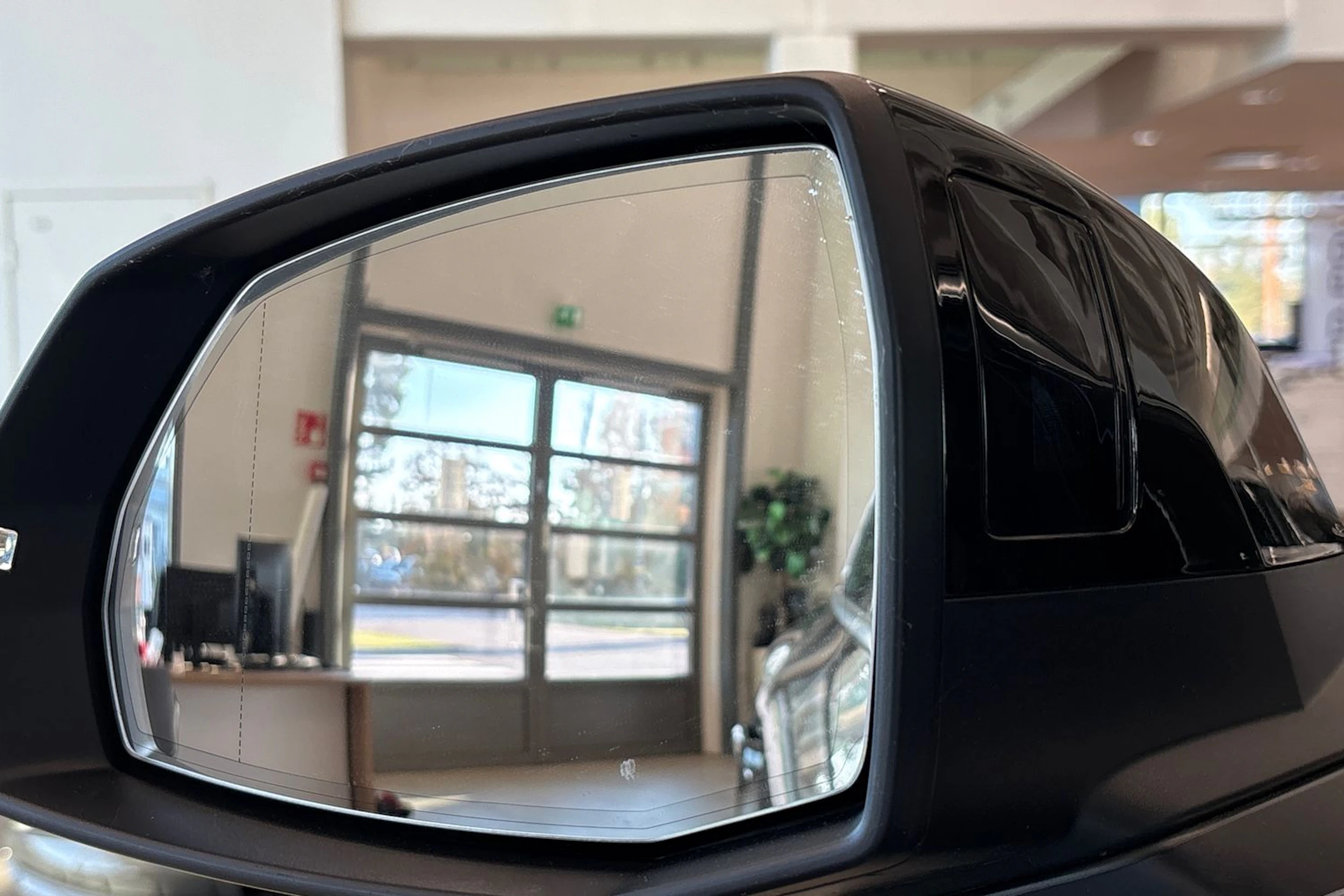 Musta Audi Q5 2024 kuva 27.