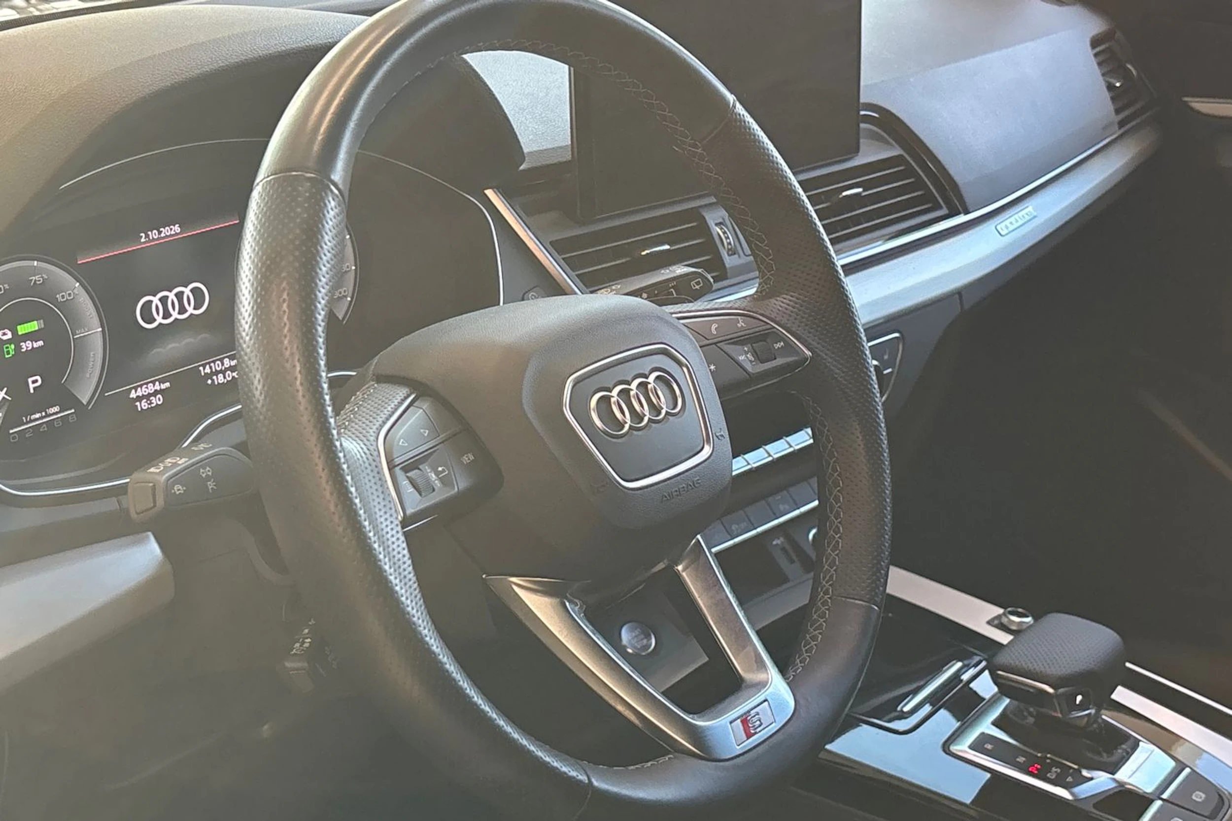 Musta Audi Q5 2024 kuva 31.