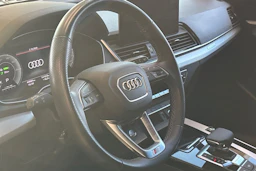 Musta Audi Q5 2024 kuva 31.