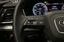 met. harmaa Audi Q5 2024 kuva 15.