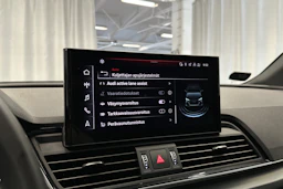 met. harmaa Audi Q5 2024 kuva 23.