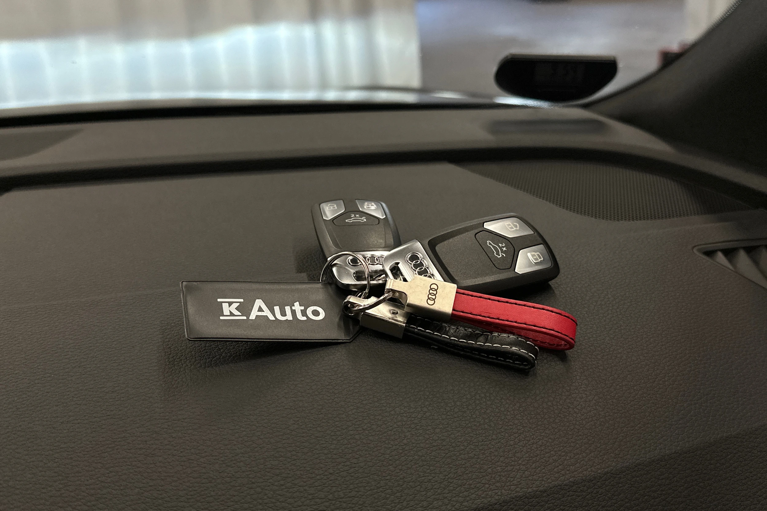 met. harmaa Audi Q5 2024 kuva 31.