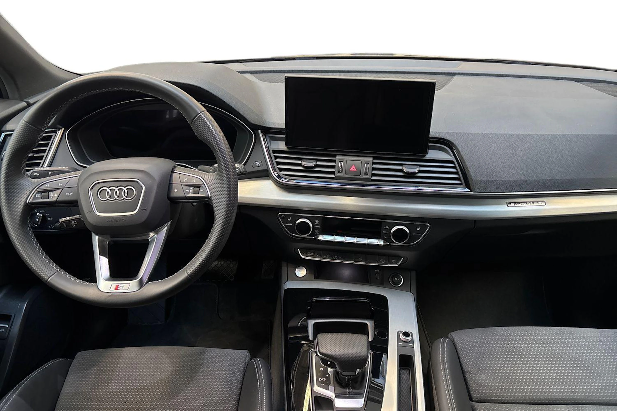 harmaa Audi Q5 2024 kuva 7.