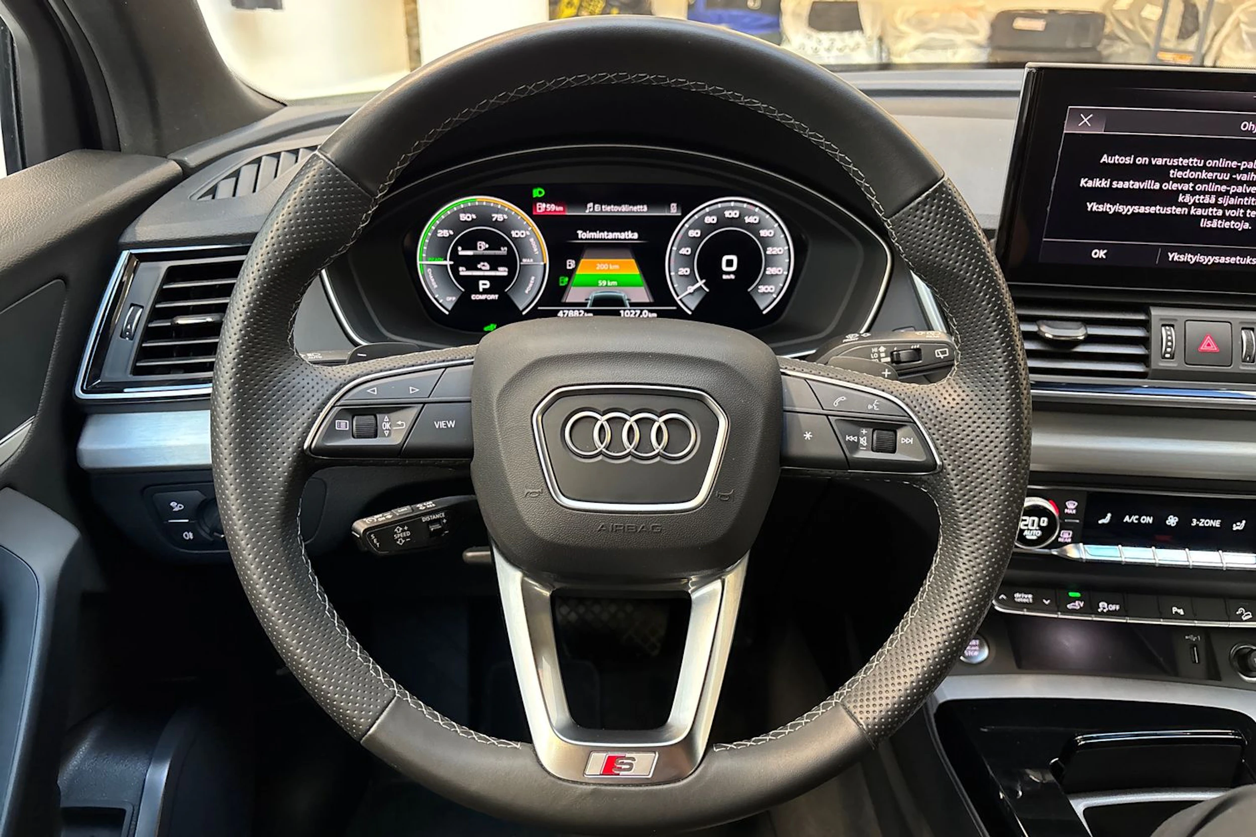 harmaa Audi Q5 2024 kuva 20.