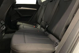 Valkoinen Audi Q5 2024 kuva 8.