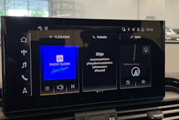 Valkoinen Audi Q5 2024 kuva 19.