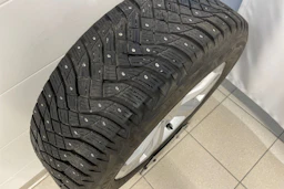 Valkoinen Audi Q5 2024 kuva 26.