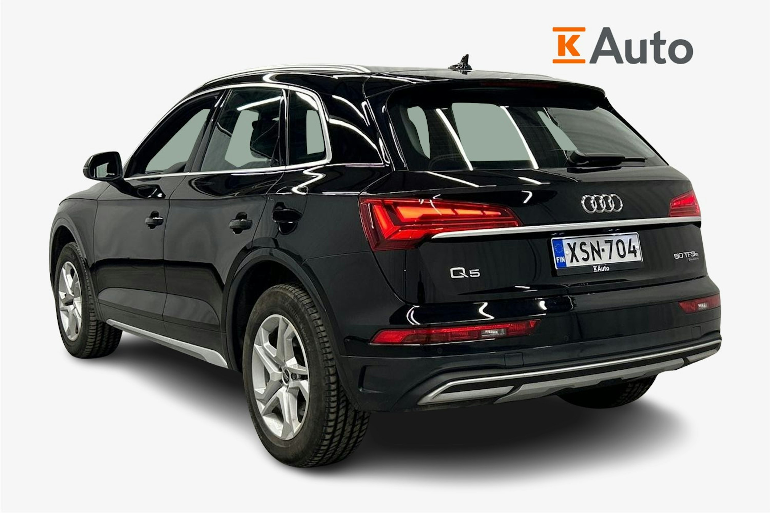 musta Audi Q5 2024 kuva 2.