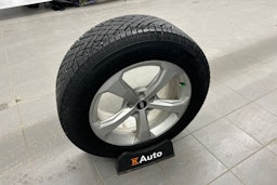 musta Audi Q5 2024 kuva 15.