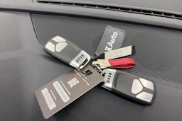 Harmaa Audi Q5 2024 kuva 31.