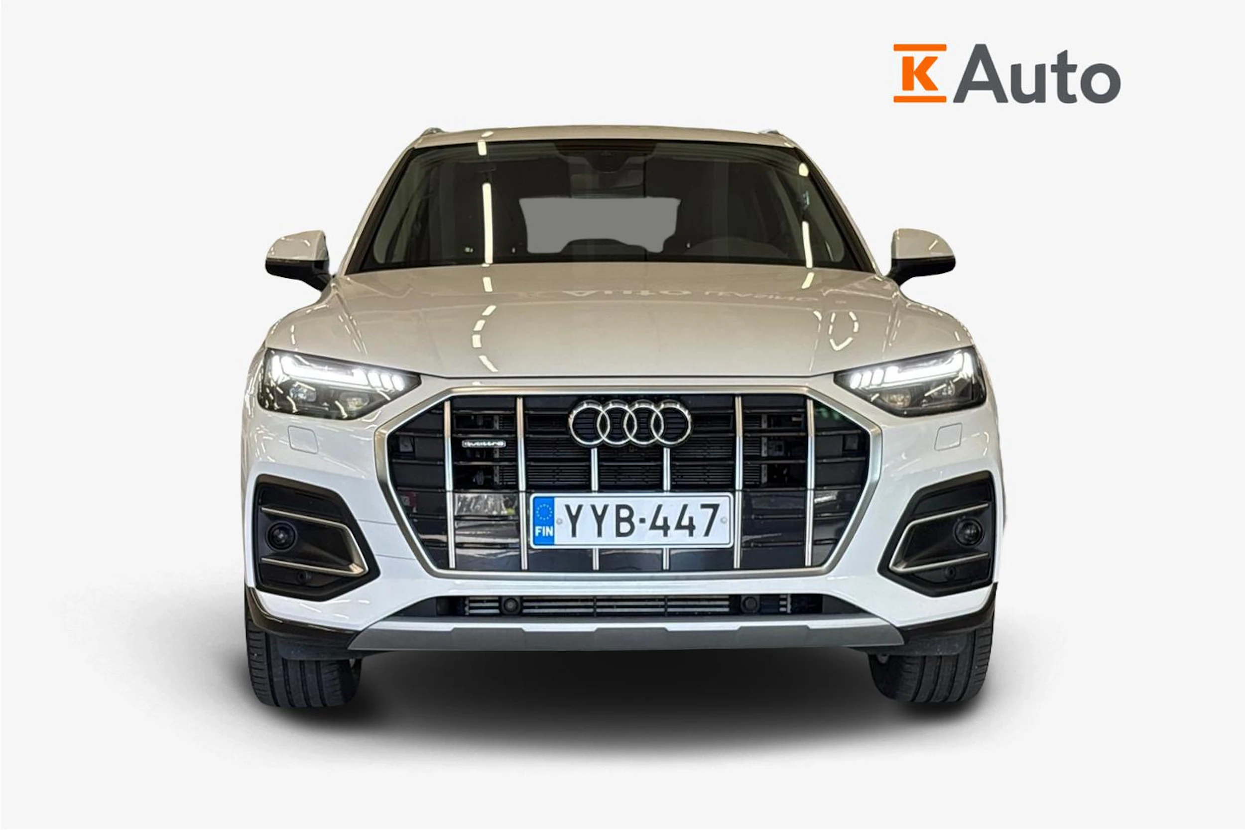 valkoinen Audi Q5 2024 kuva 4.