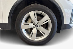 valkoinen Audi Q5 2024 kuva 9.
