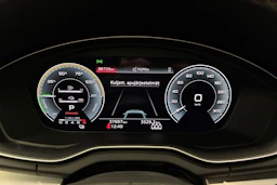 Musta Audi Q5 2024 kuva 13.