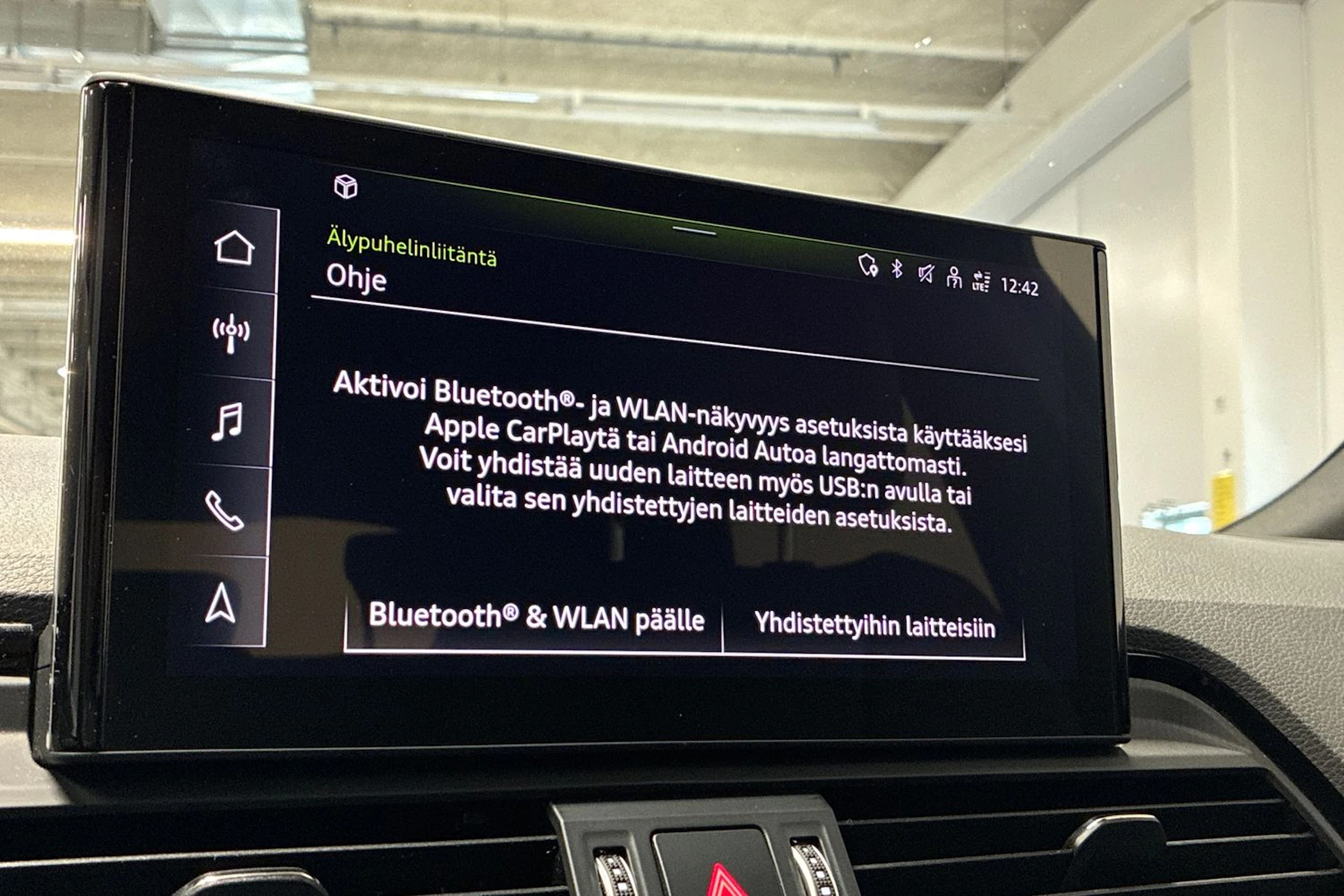 Musta Audi Q5 2024 kuva 25.
