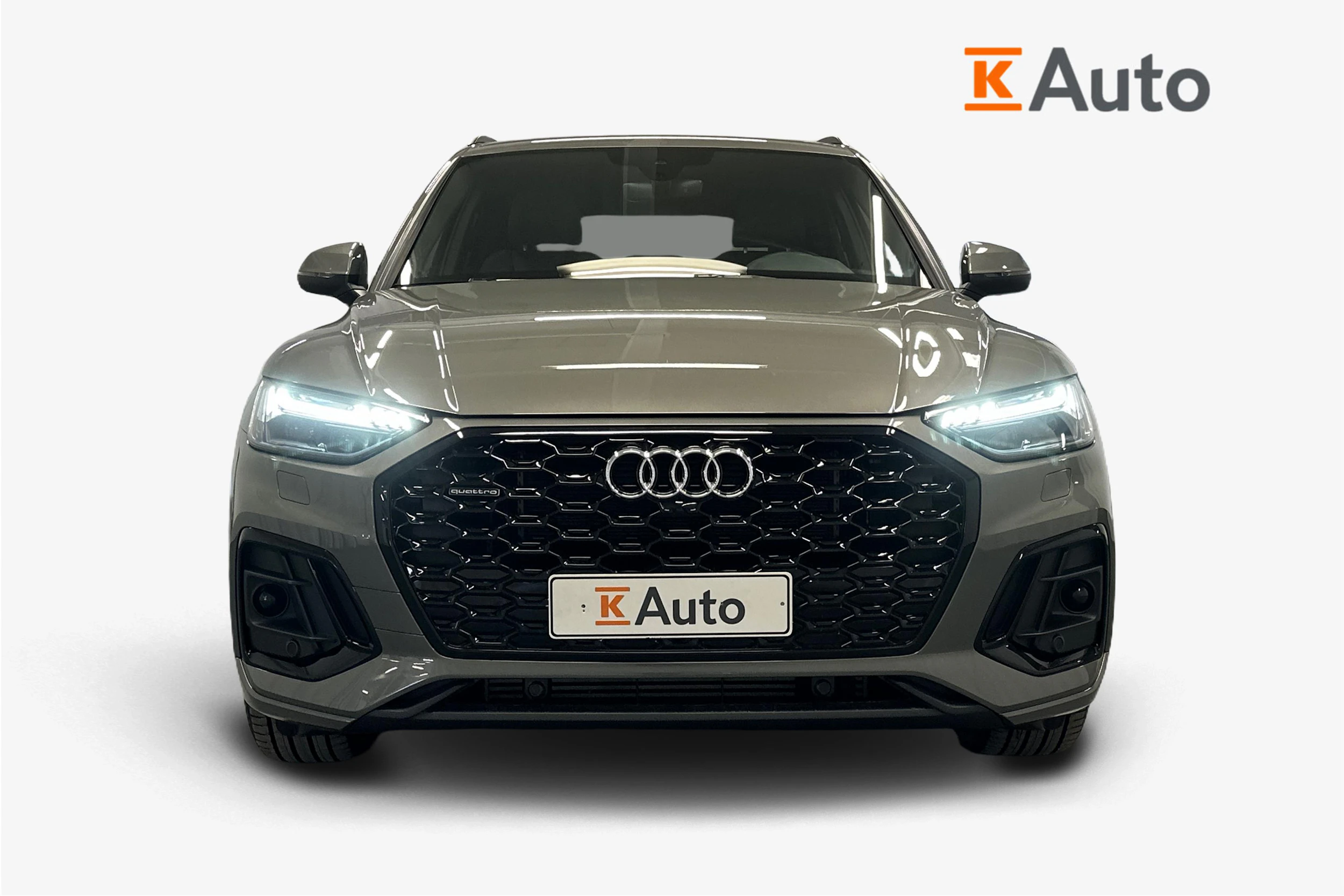 harmaa Audi Q5 2025 kuva 5.