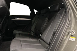 harmaa Audi Q5 2025 kuva 11.