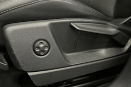 harmaa Audi Q5 2025 kuva 18.