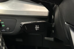 harmaa Audi Q5 2025 kuva 27.