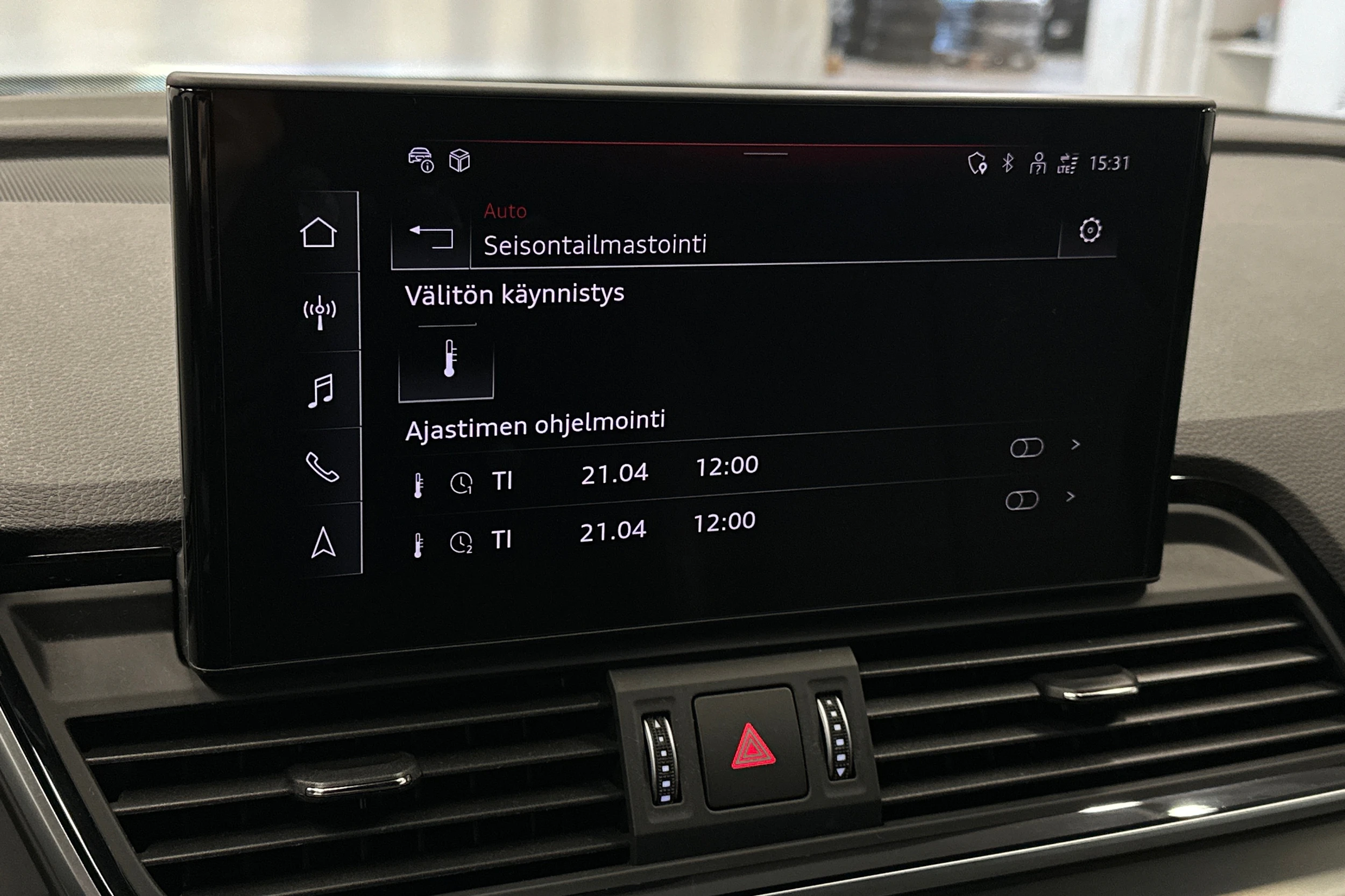 harmaa Audi Q5 2025 kuva 29.