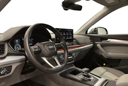 harmaa Audi Q5 2025 kuva 6.