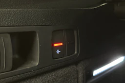 harmaa Audi Q5 2025 kuva 13.