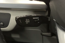 harmaa Audi Q5 2025 kuva 19.