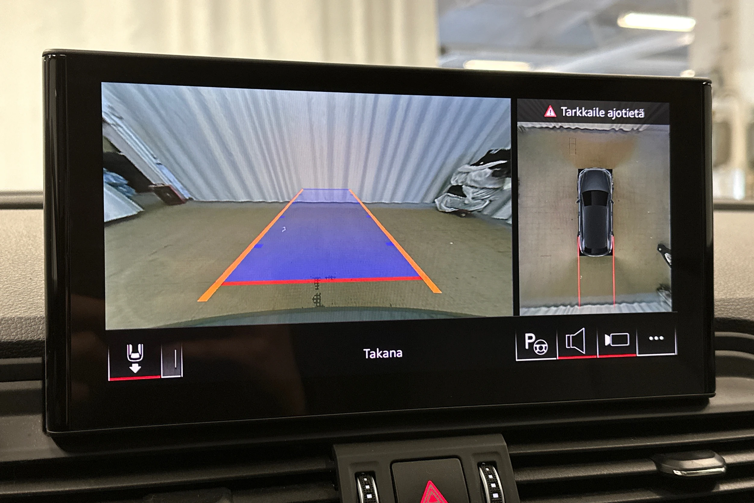 harmaa Audi Q5 2025 kuva 28.