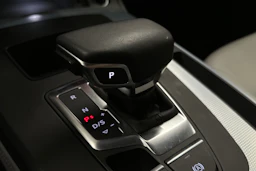 harmaa Audi Q5 2025 kuva 30.