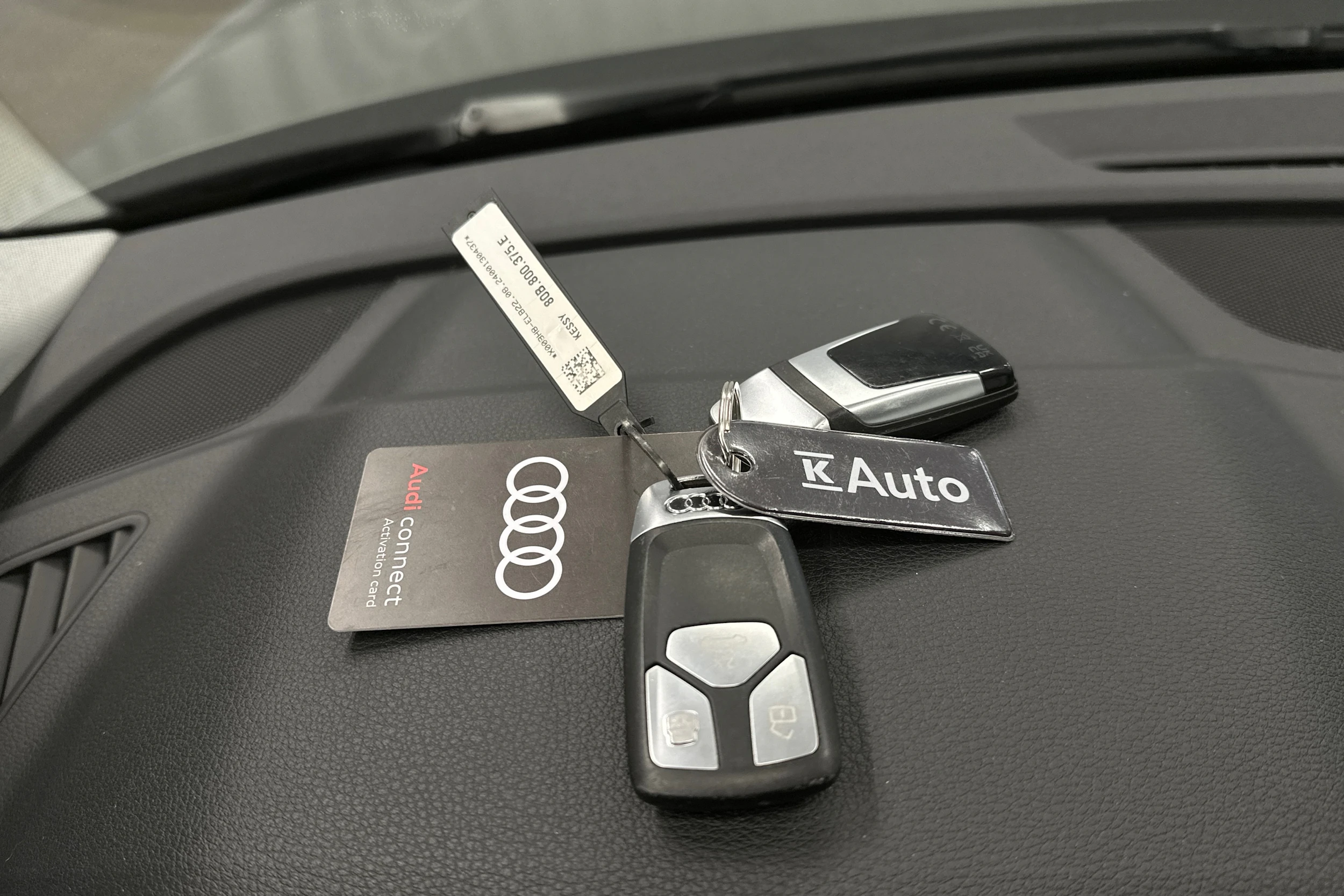 harmaa Audi Q5 2025 kuva 33.