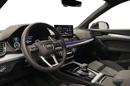 sininen Audi Q5 2025 kuva 6.