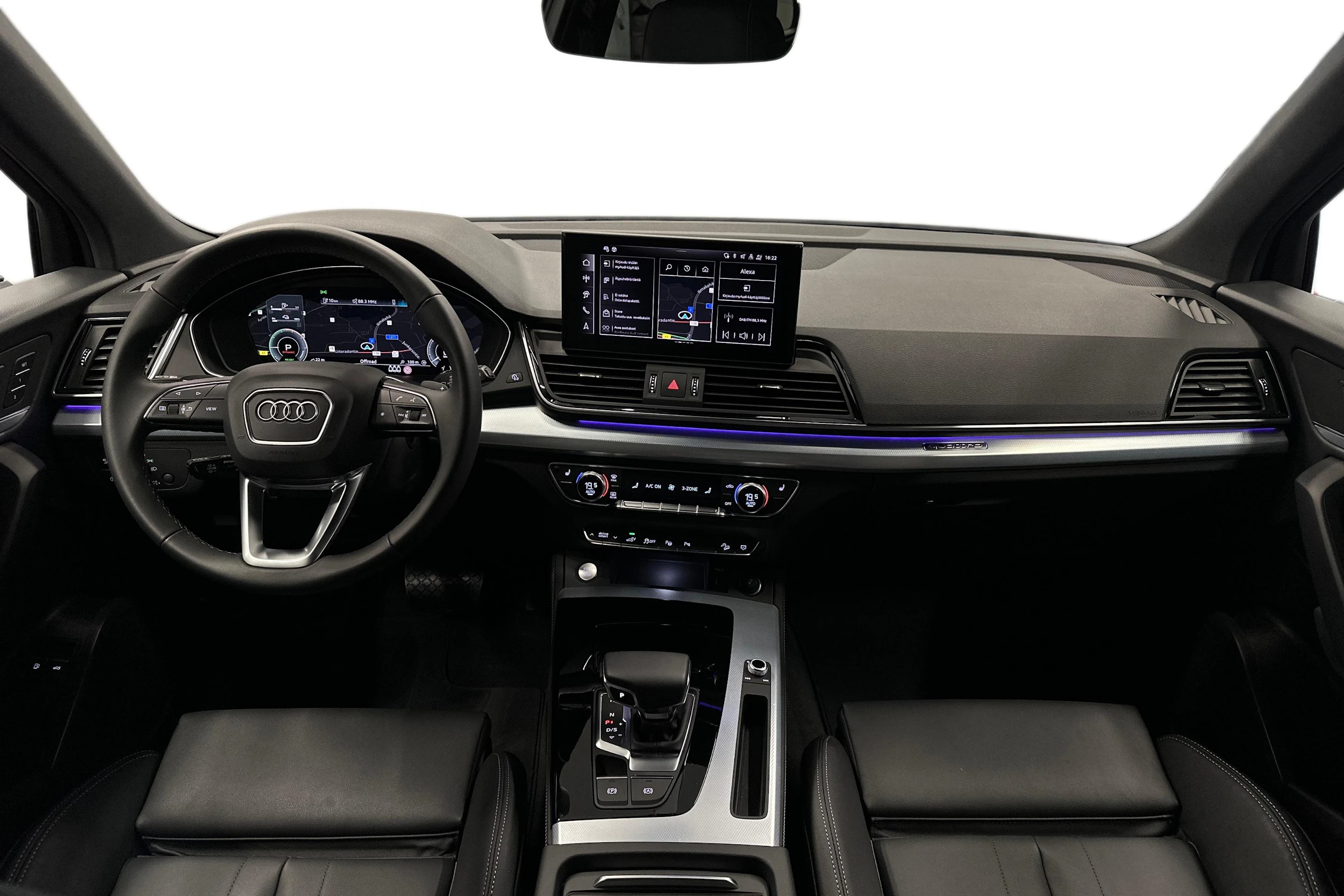 sininen Audi Q5 2025 kuva 7.