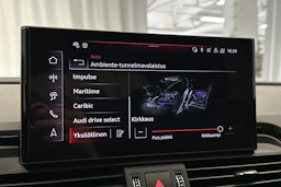 sininen Audi Q5 2025 kuva 27.