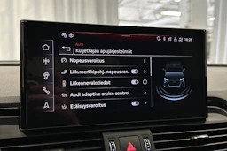sininen Audi Q5 2025 kuva 28.