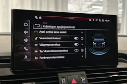 sininen Audi Q5 2025 kuva 30.