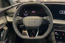 met. harmaa Audi Q5 2025 kuva 11.