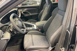 met. harmaa Audi Q5 2025 kuva 14.