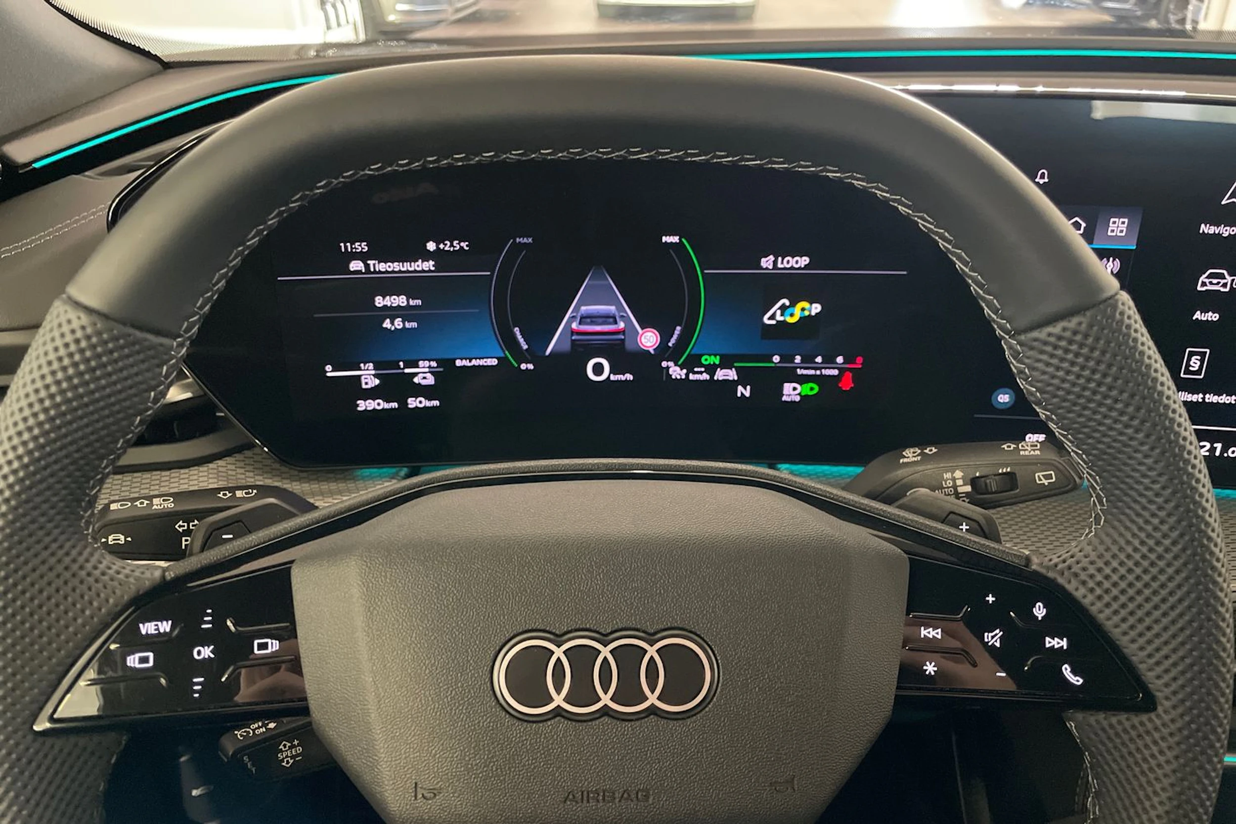 met. harmaa Audi Q5 2025 kuva 21.