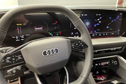 harmaa Audi Q5 2025 kuva 17.