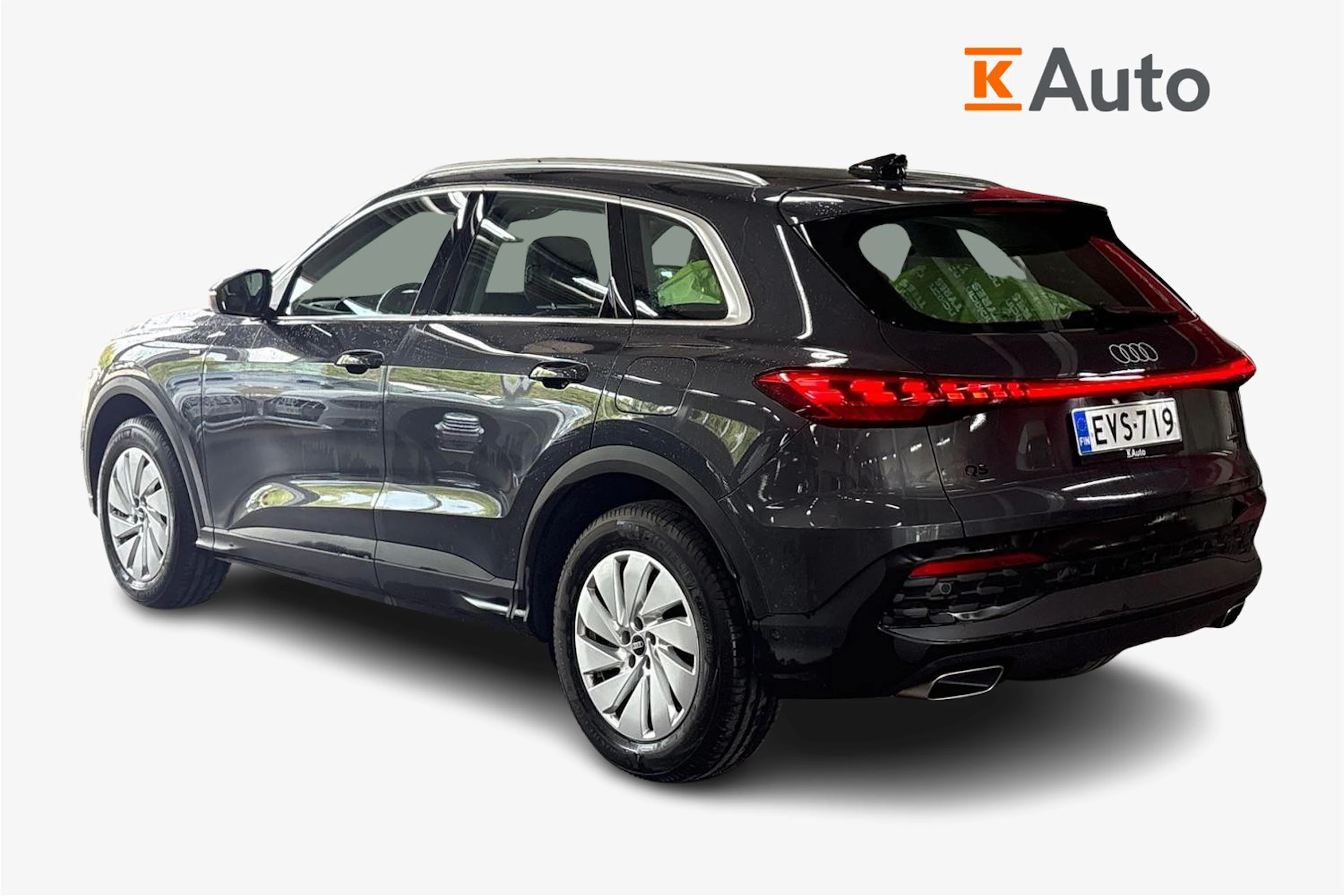 Harmaa Audi Q5 2025 kuva 2.