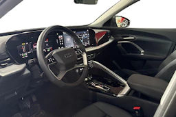 Harmaa Audi Q5 2025 kuva 3.