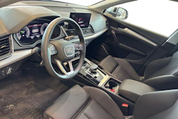 harmaa Audi Q5 2025 kuva 3.
