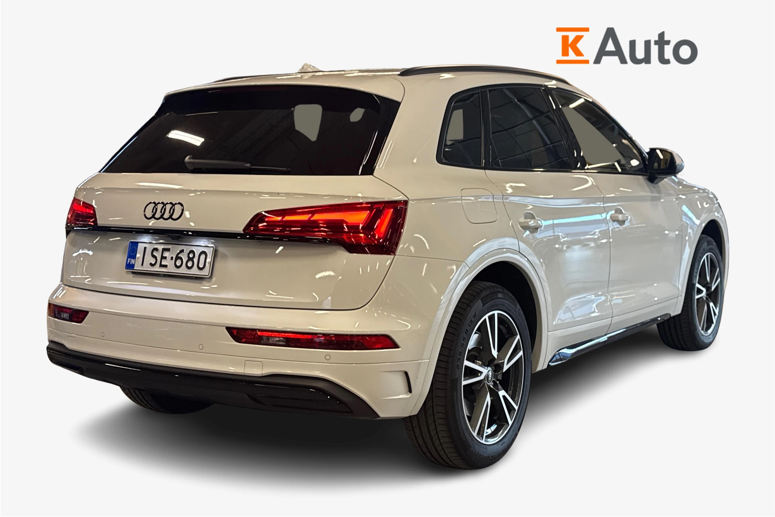 valkoinen Audi Q5 2025 kuva 2.