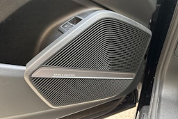 musta Audi Q5 2025 kuva 24.