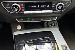 musta Audi Q5 2025 kuva 28.