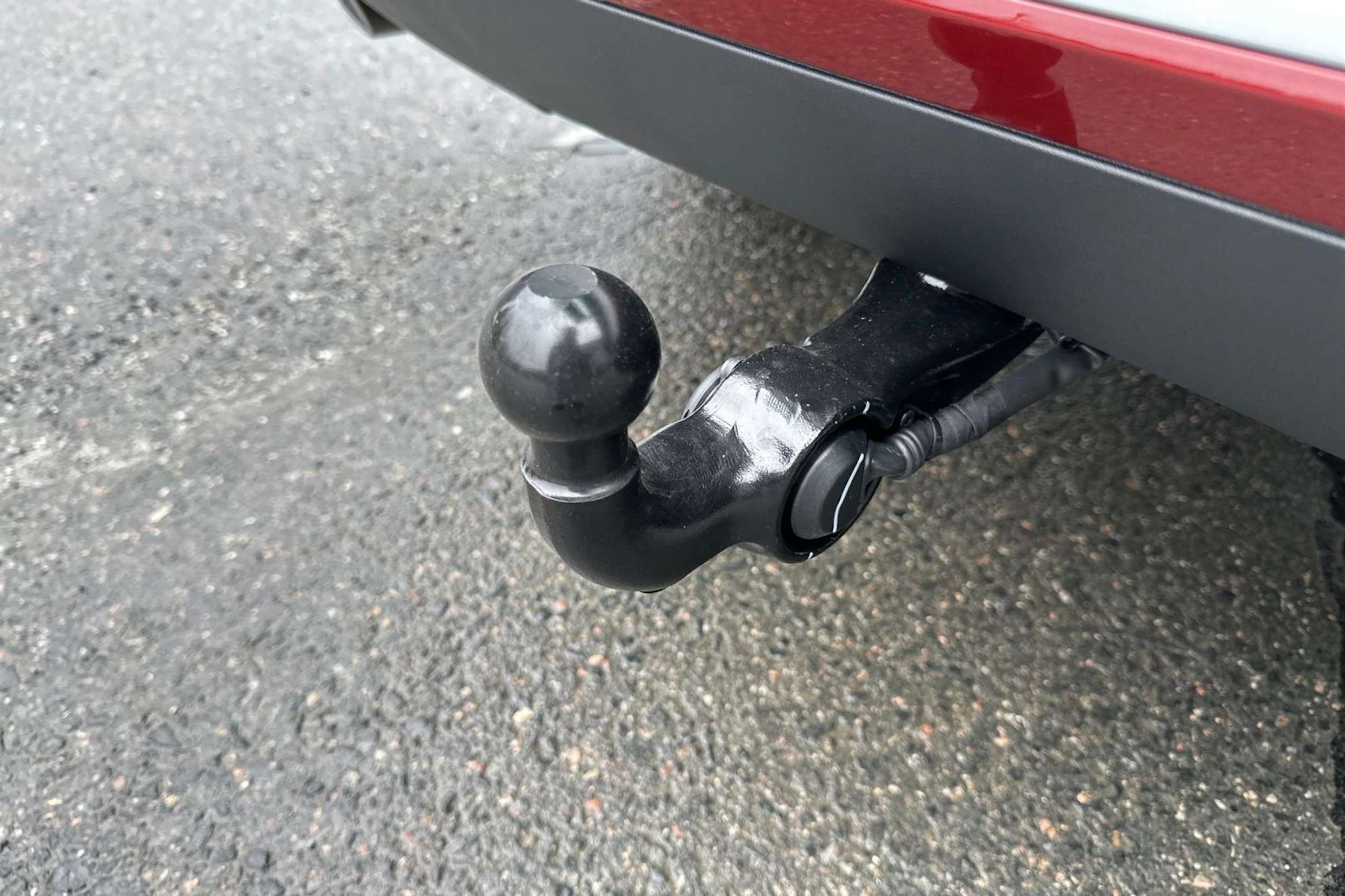 met. punainen Audi Q5 2025 kuva 13.