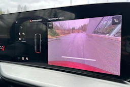 met. punainen Audi Q5 2025 kuva 20.