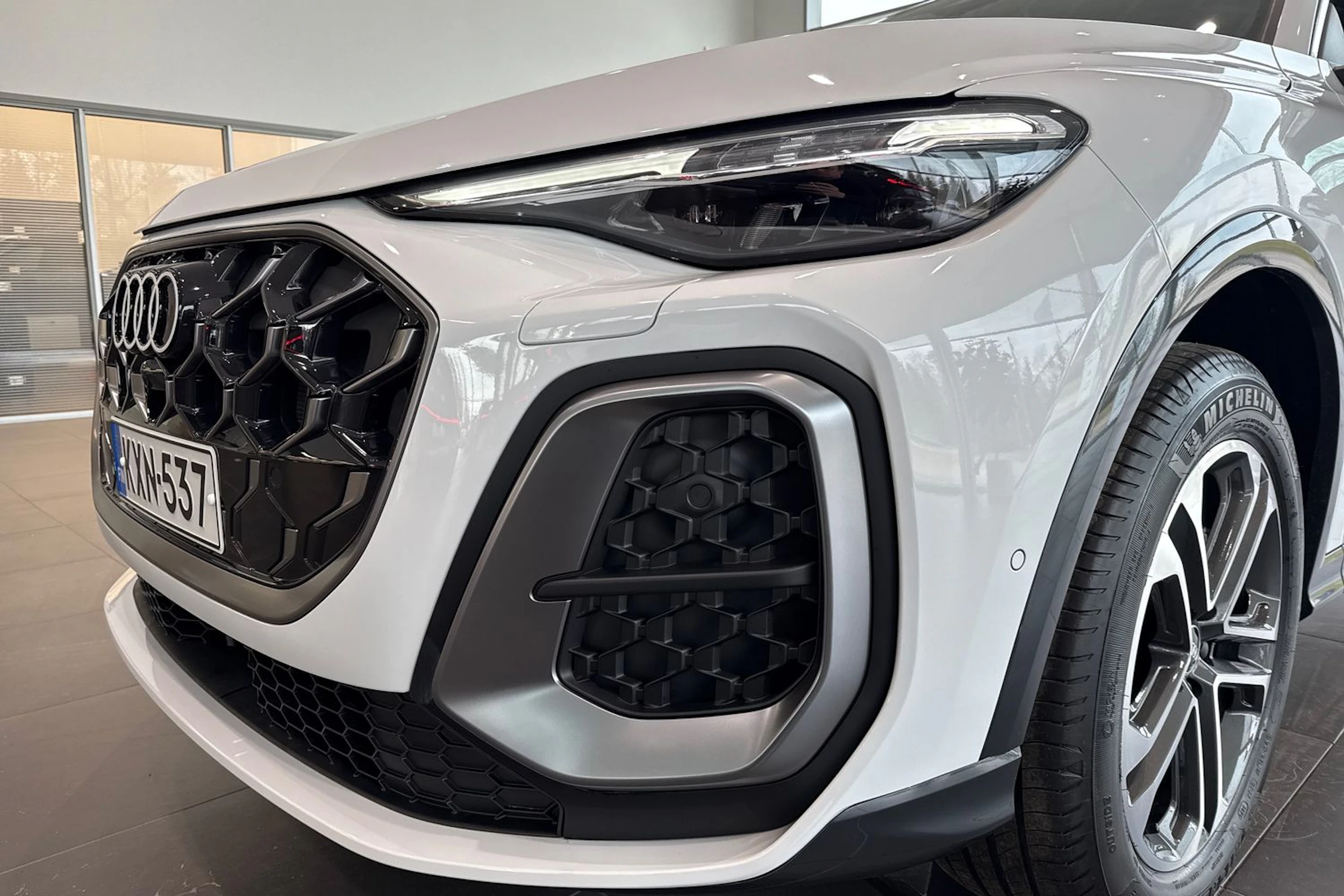 valkoinen Audi Q5 2026 kuva 10.