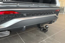 valkoinen Audi Q5 2026 kuva 13.