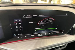 valkoinen Audi Q5 2026 kuva 23.