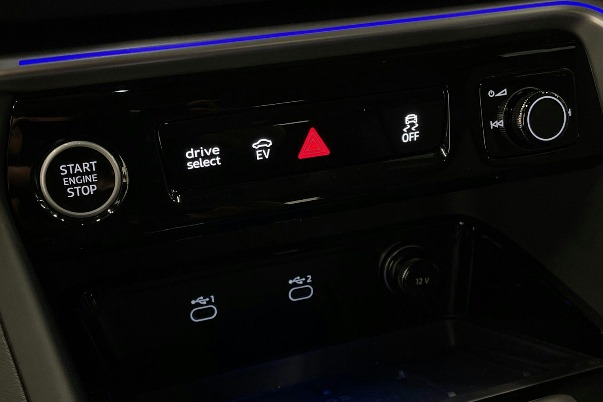 met. punainen Audi Q5 2026 kuva 18.